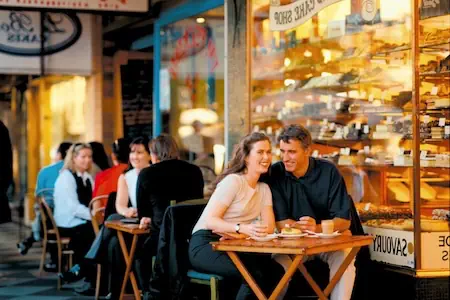 couple-at-cafe